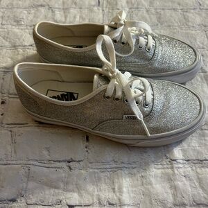VANS SILVER GLITTER LACE UP SNEAKERS MENS 6.5 WOMENS 8 LOW TOP THE WALL SNEAKERS